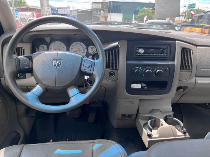 Dodge Ram 2500 L6 QUAD CAB DIESEL 4X2 2005