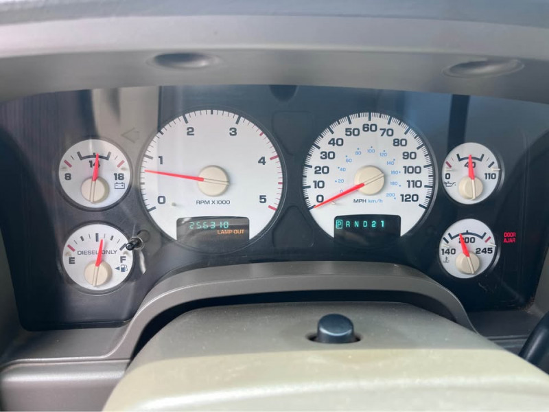Dodge Ram 2500 L6 QUAD CAB DIESEL 4X2 2005