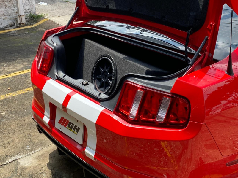 Ford Mustang V6 2012