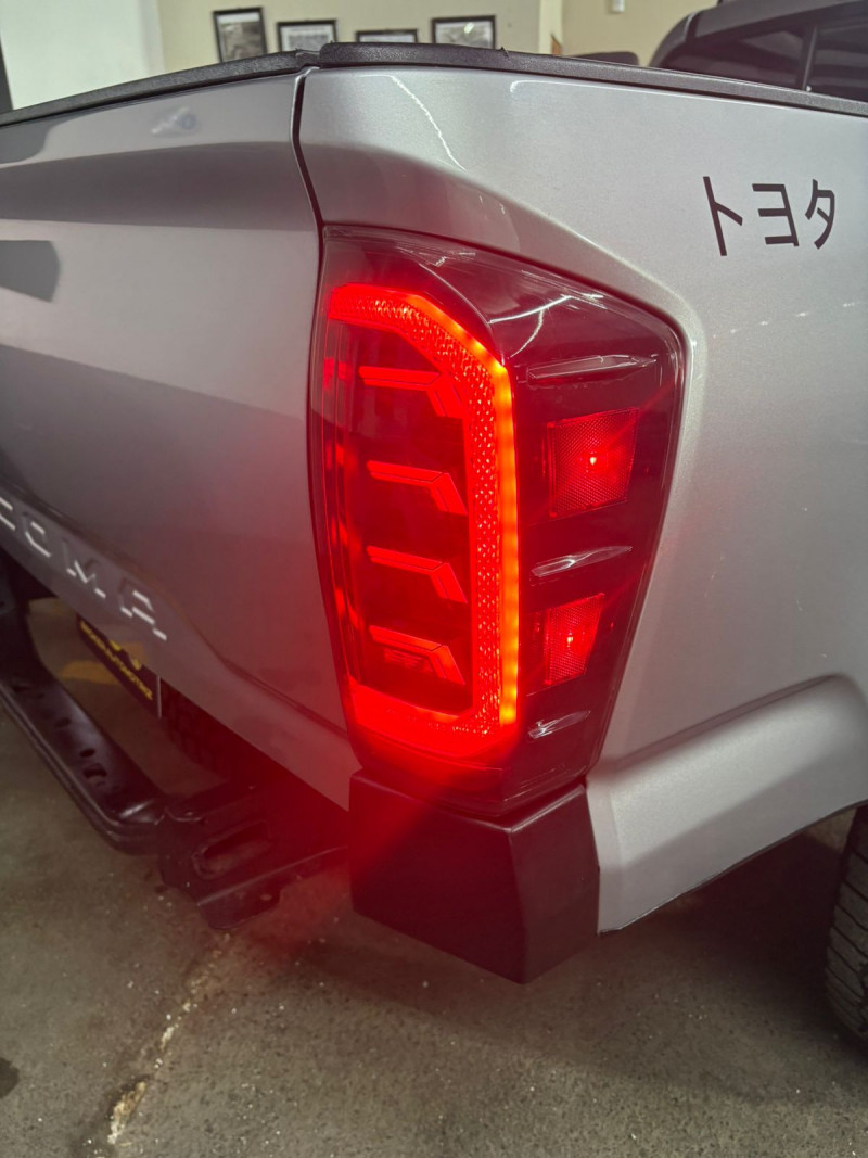 Toyota Tacoma super cab 2017