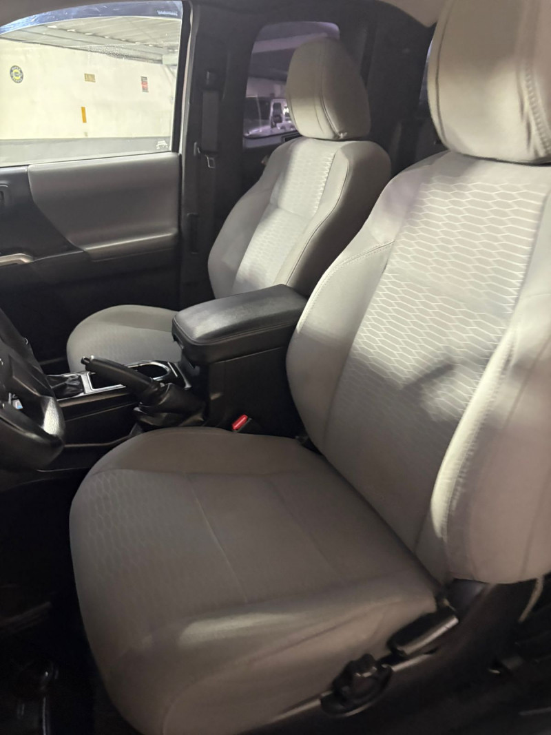 Toyota Tacoma super cab 2017