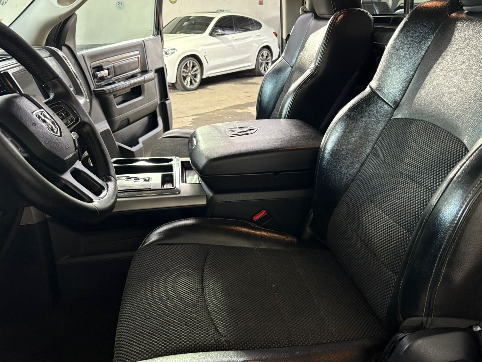 Dodge Ram 2500 V8 SLT R/T 2013