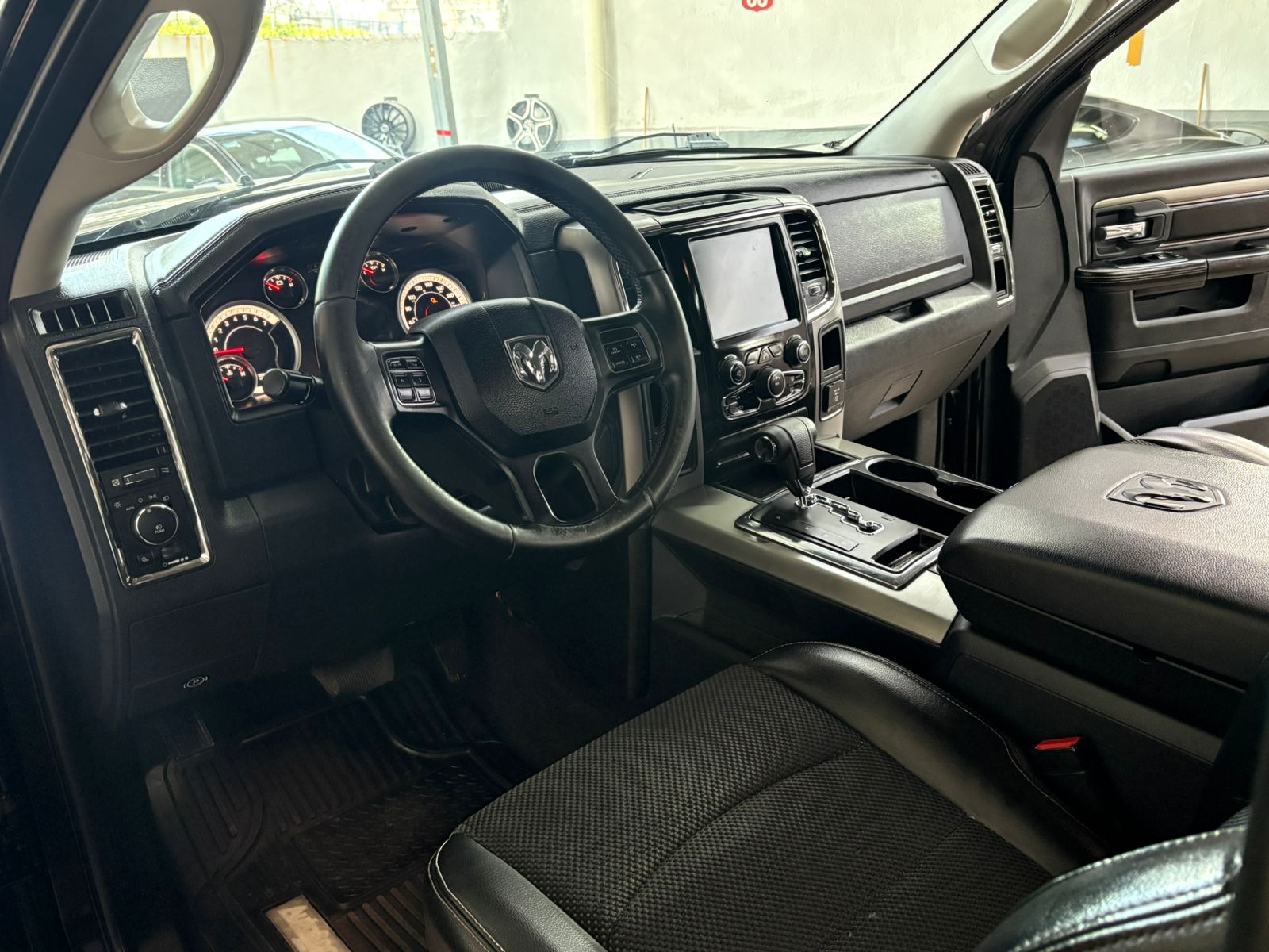 Dodge Ram 2500 V8 SLT R/T 2013