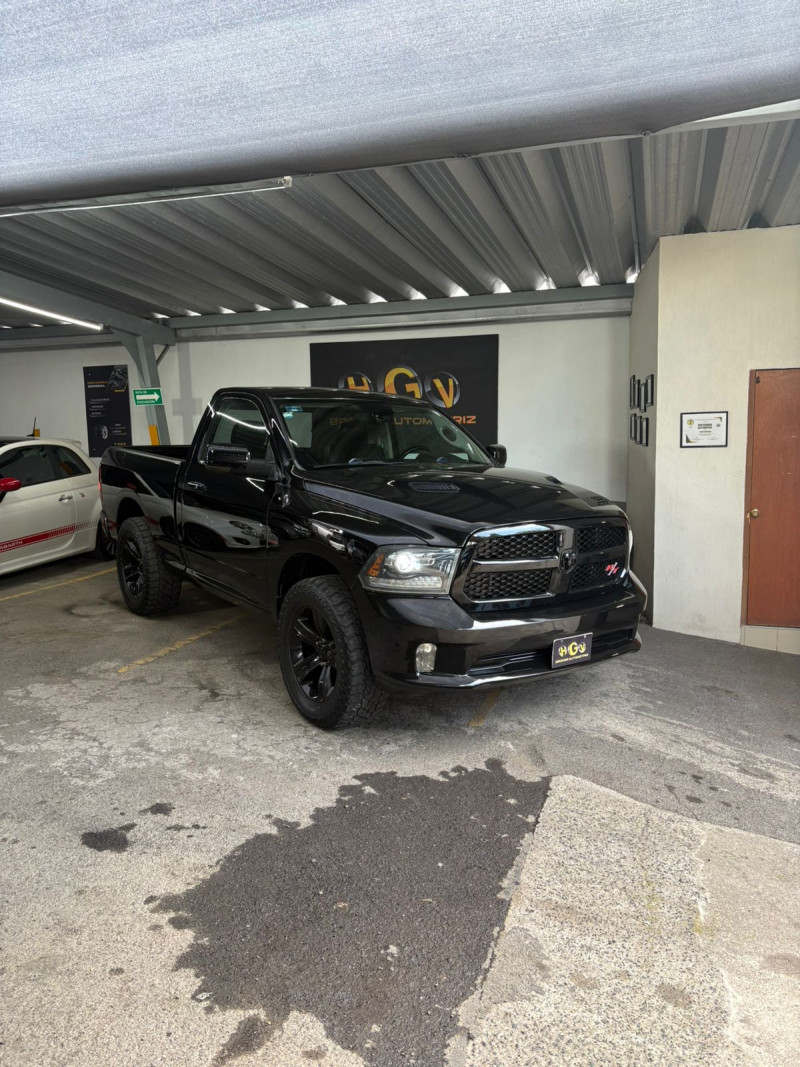 Dodge Ram 2500 V8 SLT R/T 2013