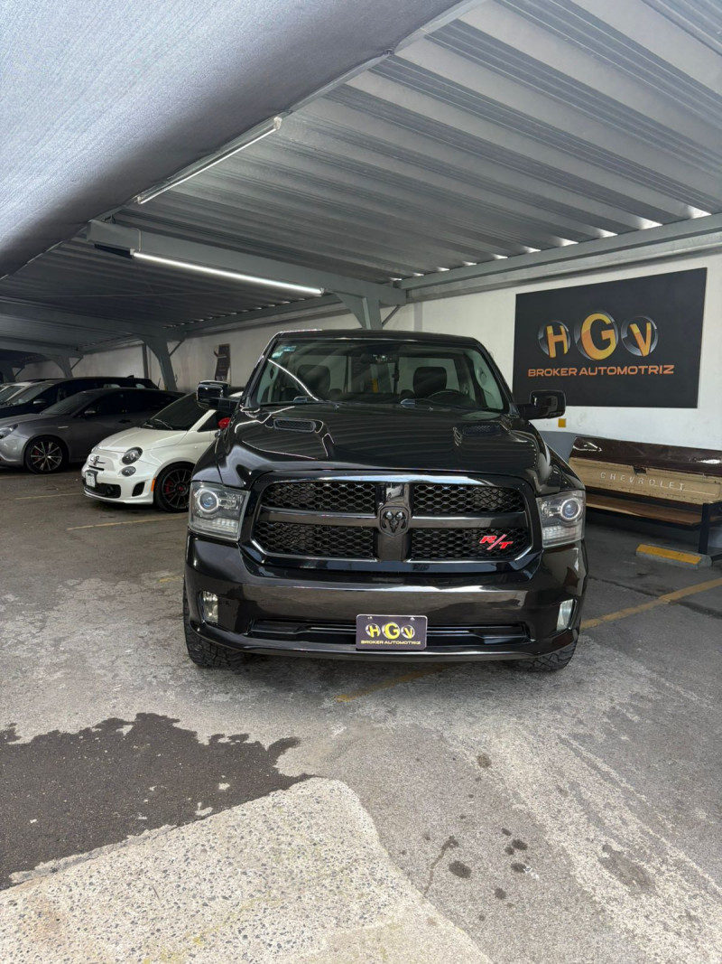 Dodge Ram 2500 V8 SLT R/T 2013