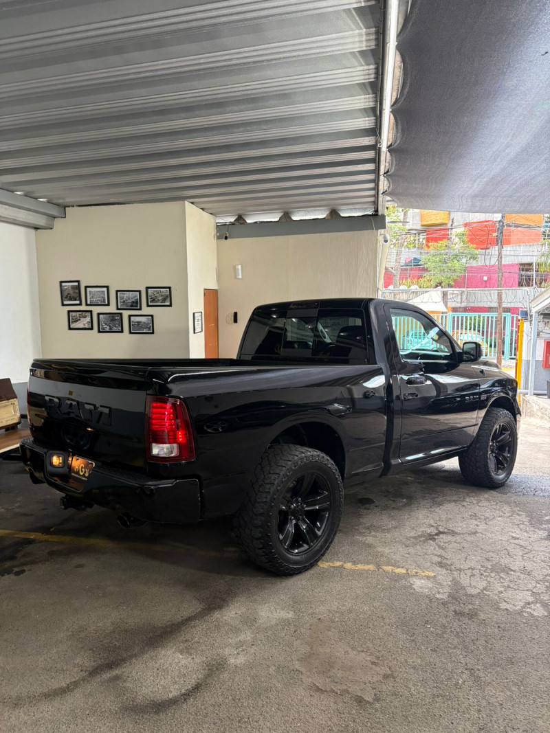 Dodge Ram 2500 V8 SLT R/T 2013