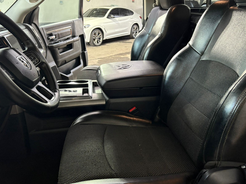 Dodge Ram 2500 V8 SLT R/T 2013