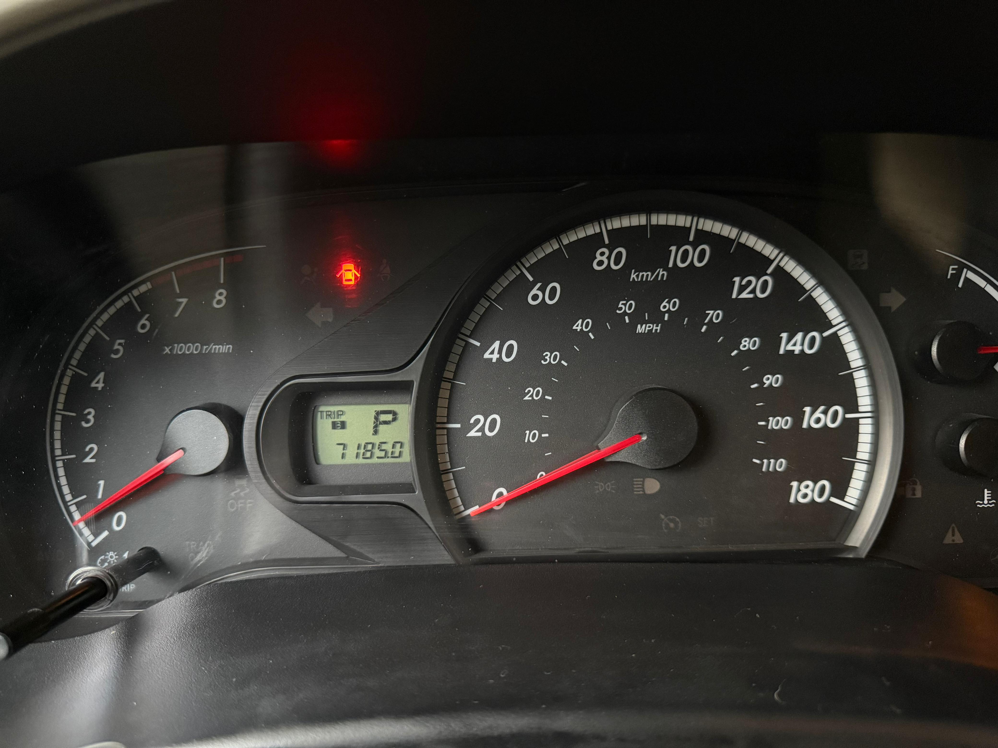 Toyota Sienna CE 2013