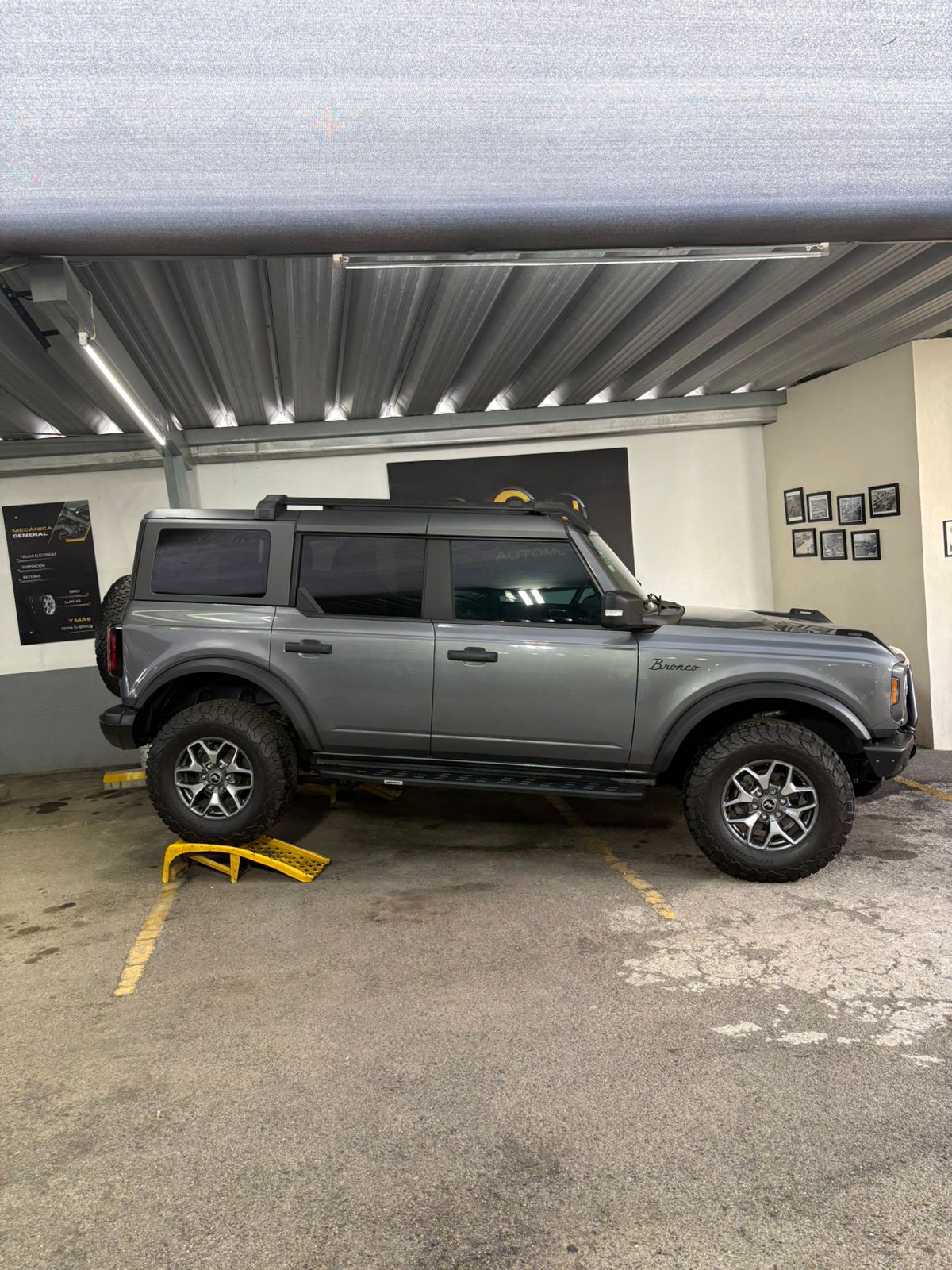 Ford Bronco badlands 2021