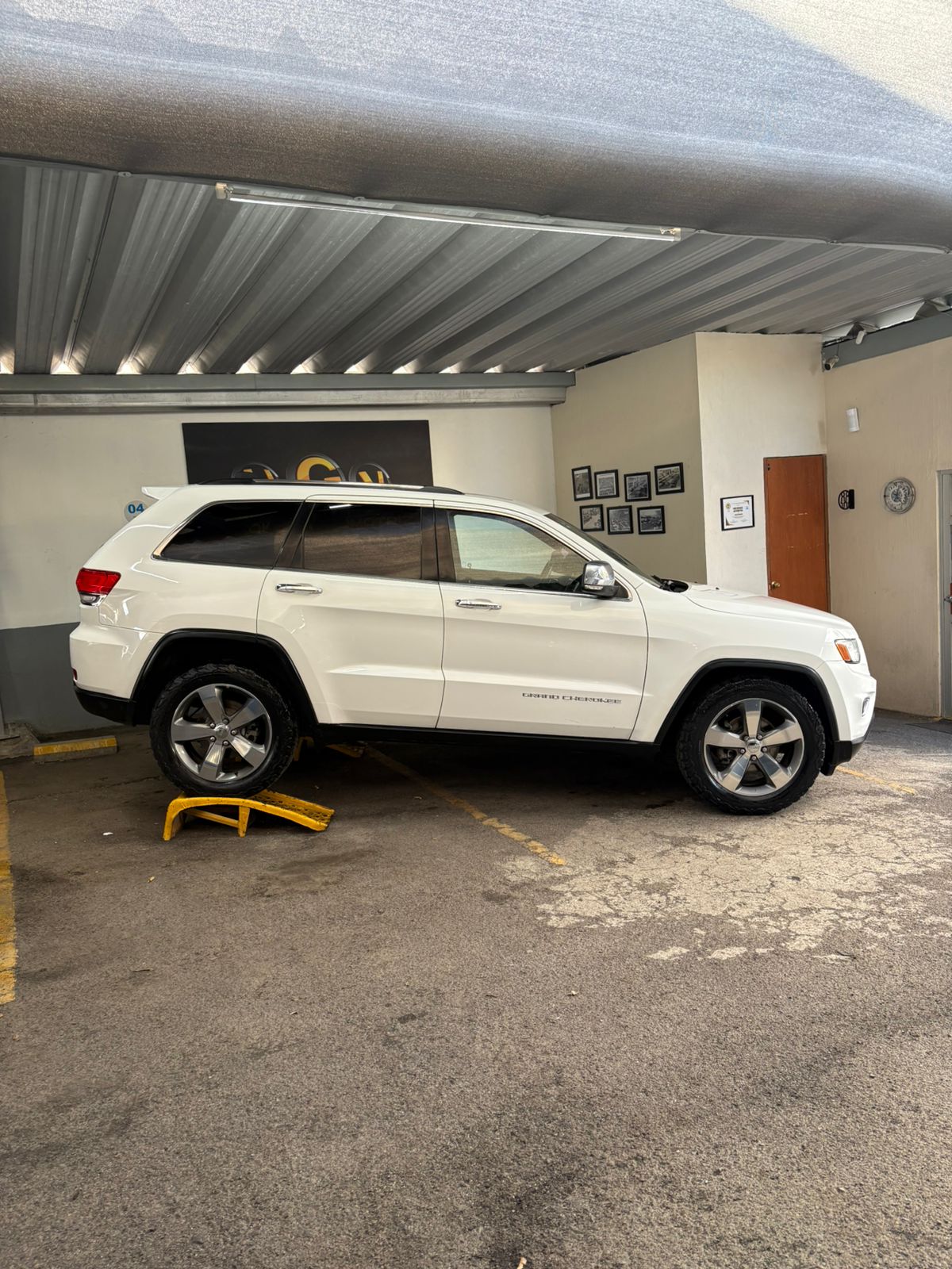 Jeep Grand Cherokee Límited Lujo 2015