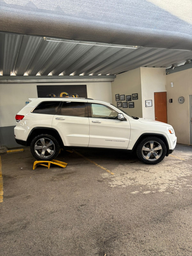 Jeep Grand Cherokee Límited Lujo 2015