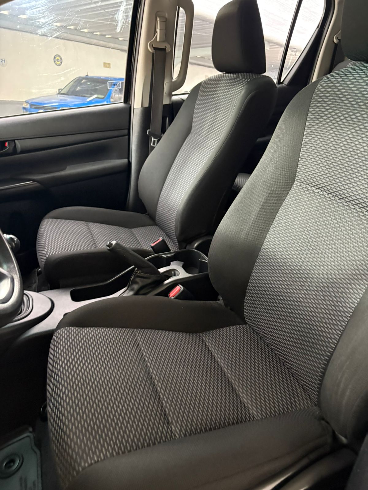 Toyota Hilux SR 2020