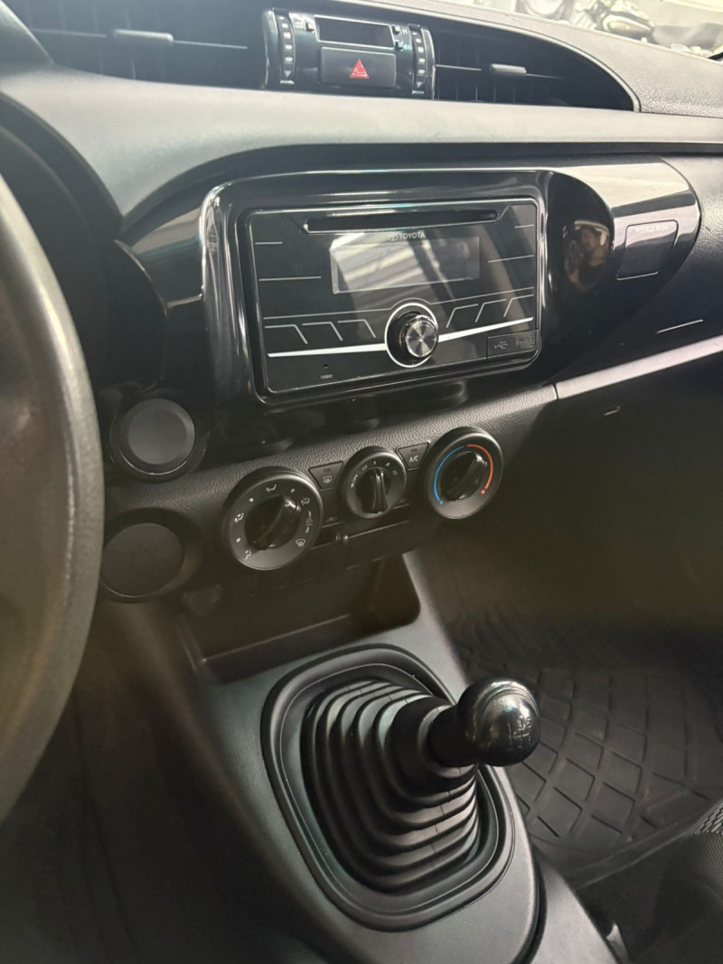 Toyota Hilux SR 2020