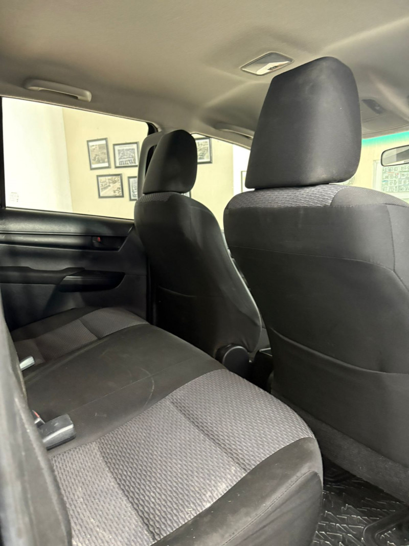 Toyota Hilux SR 2020