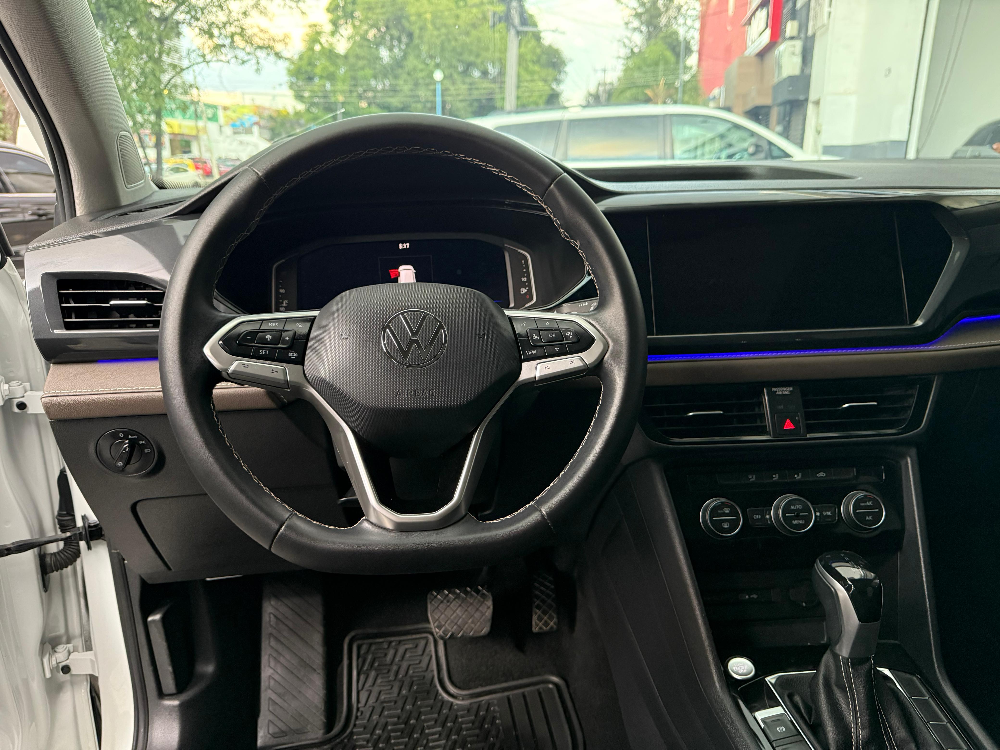 Volkswagen Taos highline 2024