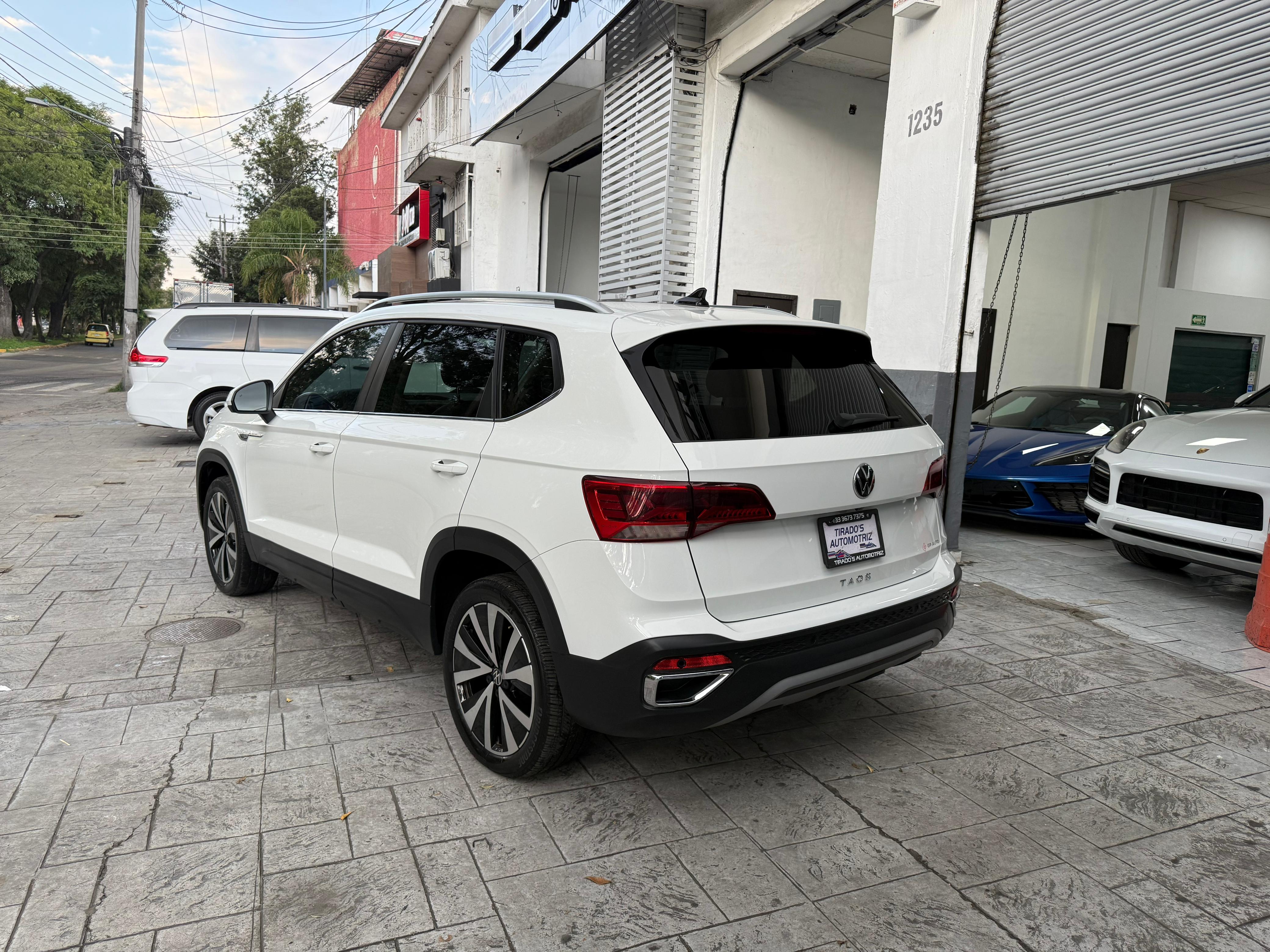 Volkswagen Taos highline 2024