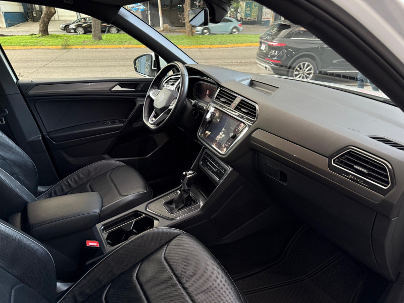 Volkswagen Tiguan R LINE 2023