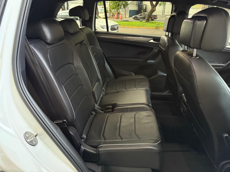 Volkswagen Tiguan R LINE 2023