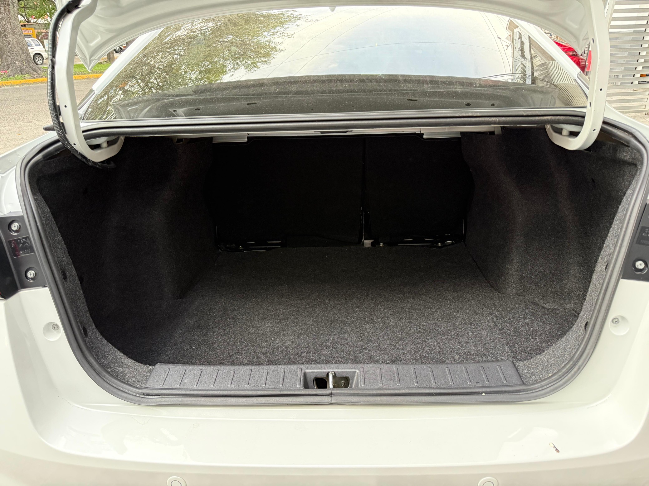 Nissan Versa EXCLUSIVE PIEL 2023