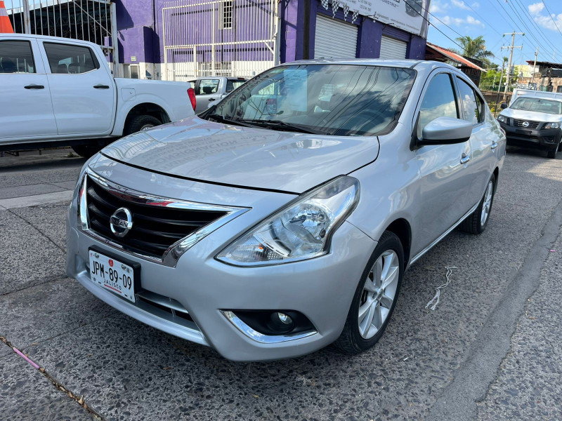 Nissan Versa Advance 2018
