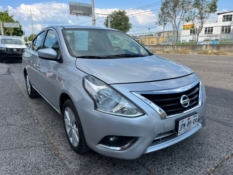 Nissan Versa Advance 2018