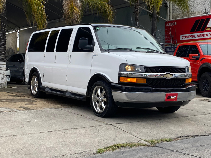 Chevrolet Express Van De Bello Van 6 Pasajeros 2014