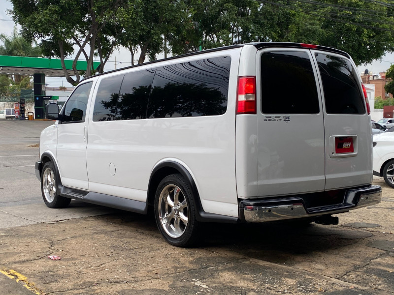 Chevrolet Express Van De Bello Van 6 Pasajeros 2014