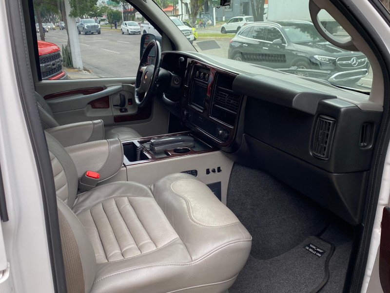 Chevrolet Express Van De Bello Van 6 Pasajeros 2014