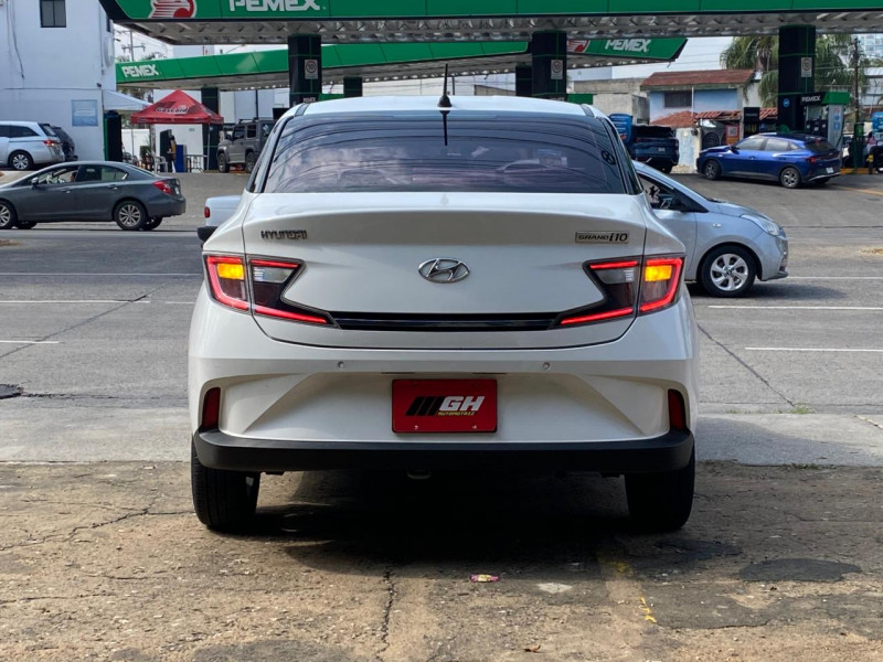 Hyundai Grand i10 GLS 2023