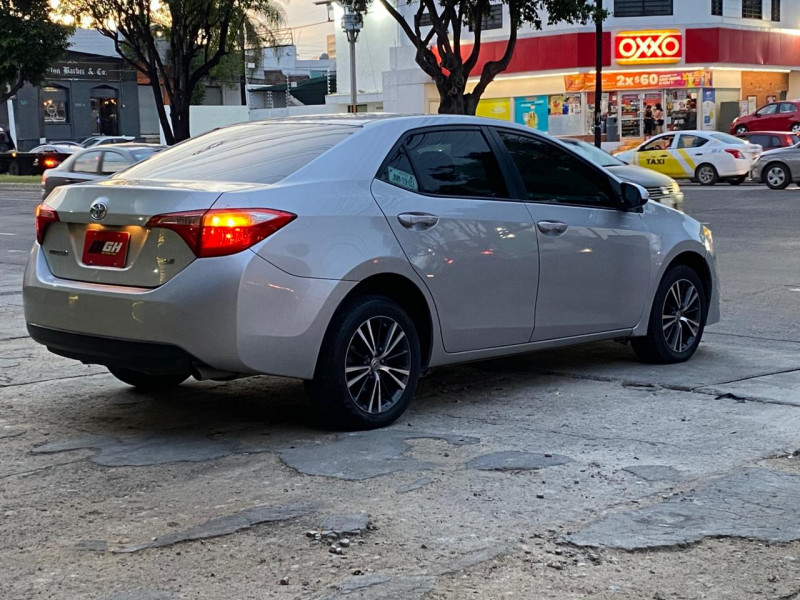 Toyota Corolla LE CVT 2024