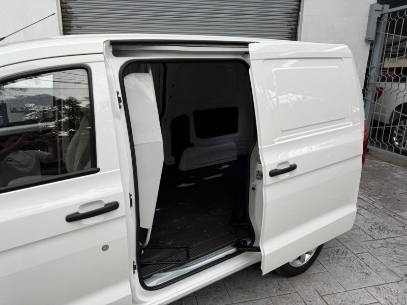 Chevrolet Tornado Van LS 2022