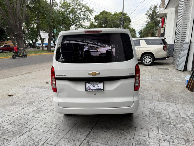 Chevrolet Tornado Van LS 2022