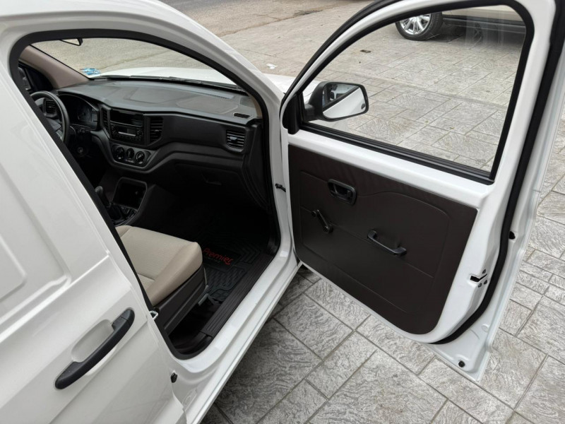Chevrolet Tornado Van LS 2022