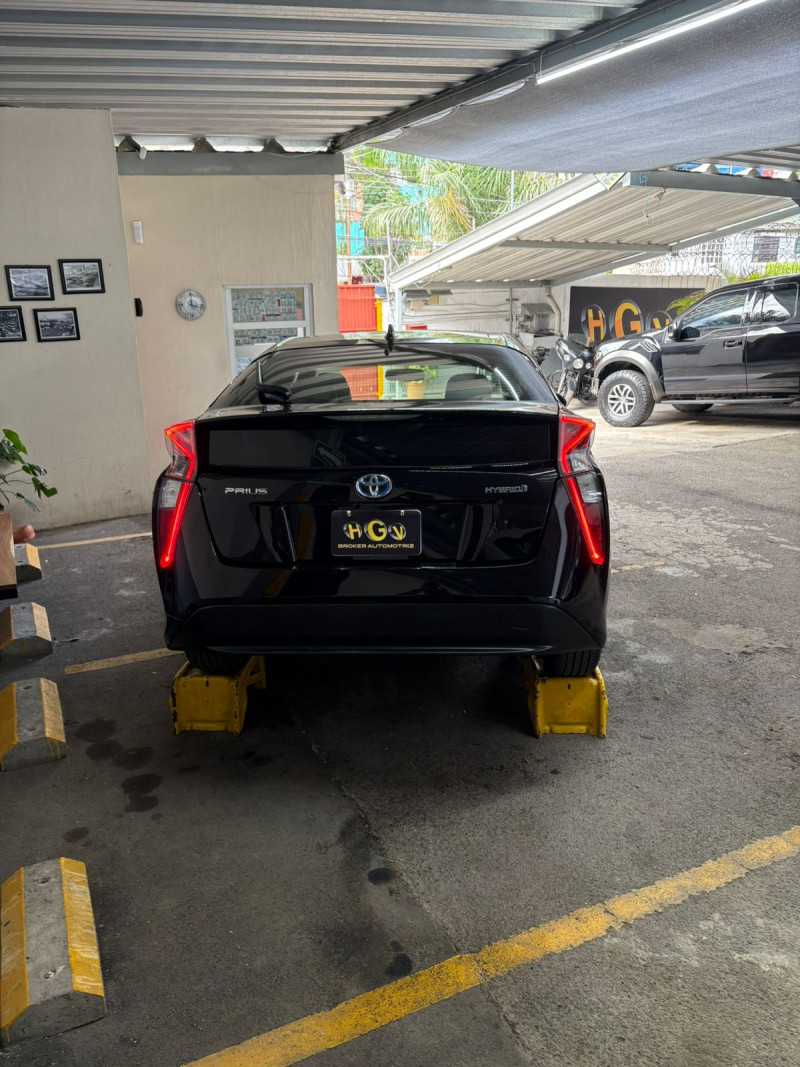 Toyota Prius HB Premium Híbrido 2017