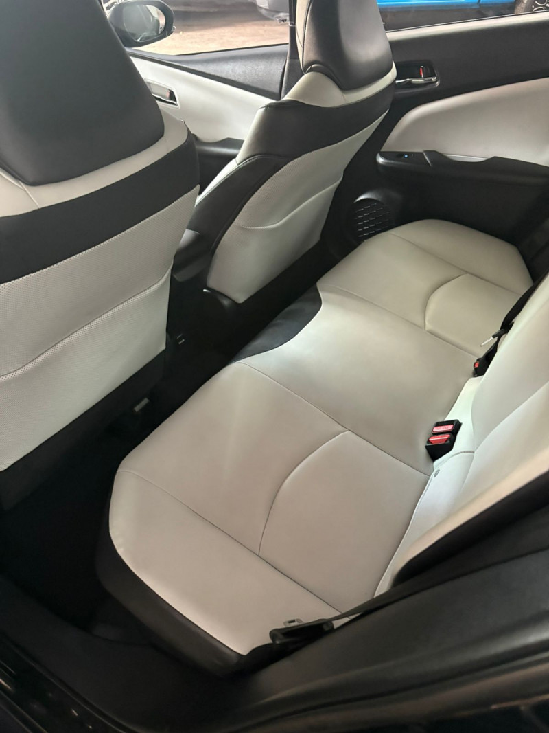 Toyota Prius HB Premium Híbrido 2017