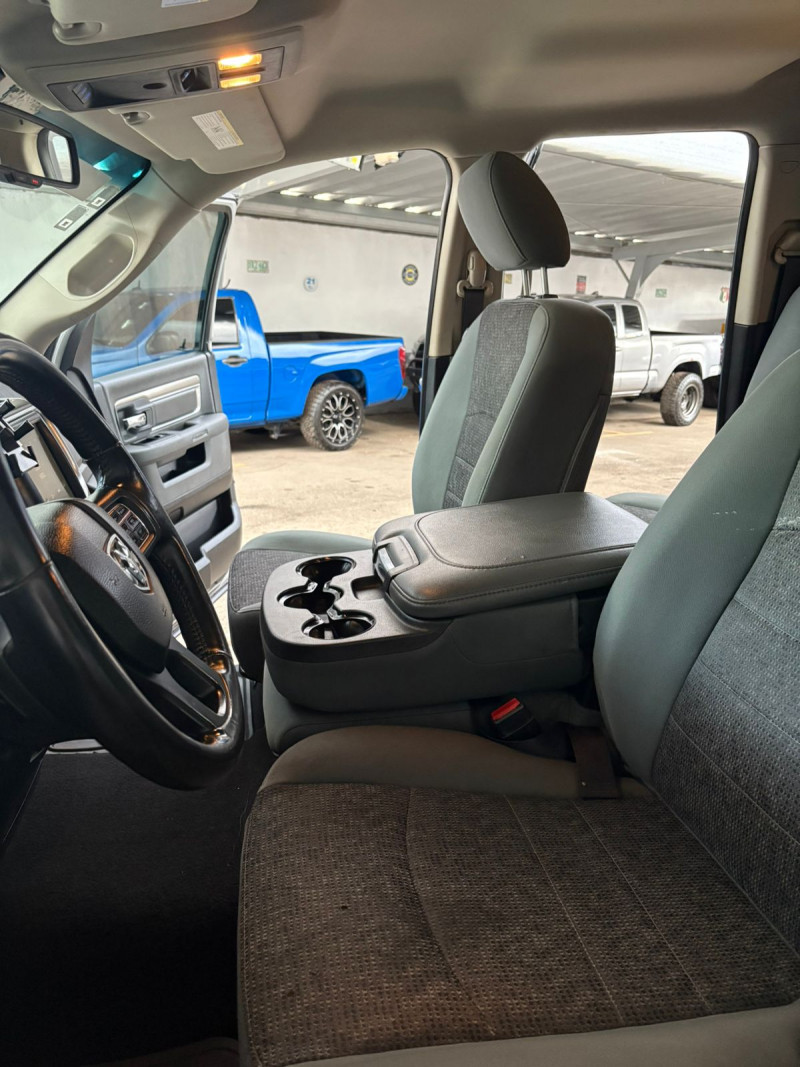 Dodge Ram 1500 Crew Cab Bighorn 2016