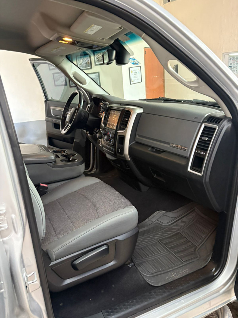 Dodge Ram 1500 Crew Cab Bighorn 2016