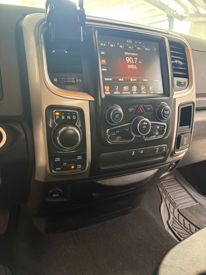 Dodge Ram 1500 Crew Cab Bighorn 2016