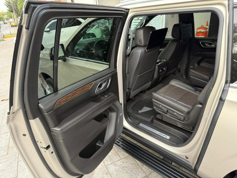 Chevrolet Suburban High Contry 2021