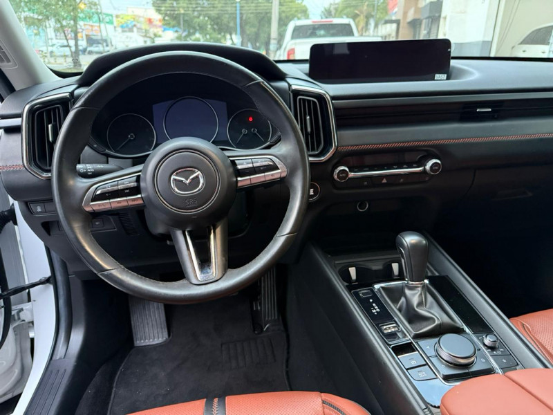 Mazda CX50 signature 2024