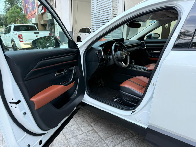 Mazda CX50 signature 2024