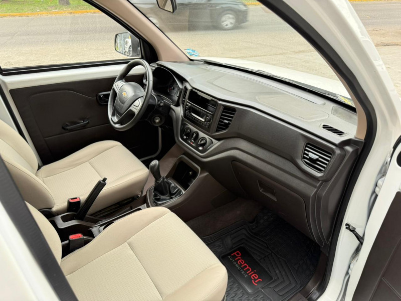 Chevrolet Tornado Van LS 2022