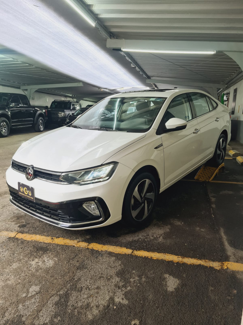 Volkswagen Virtus HIGHLINE 2024