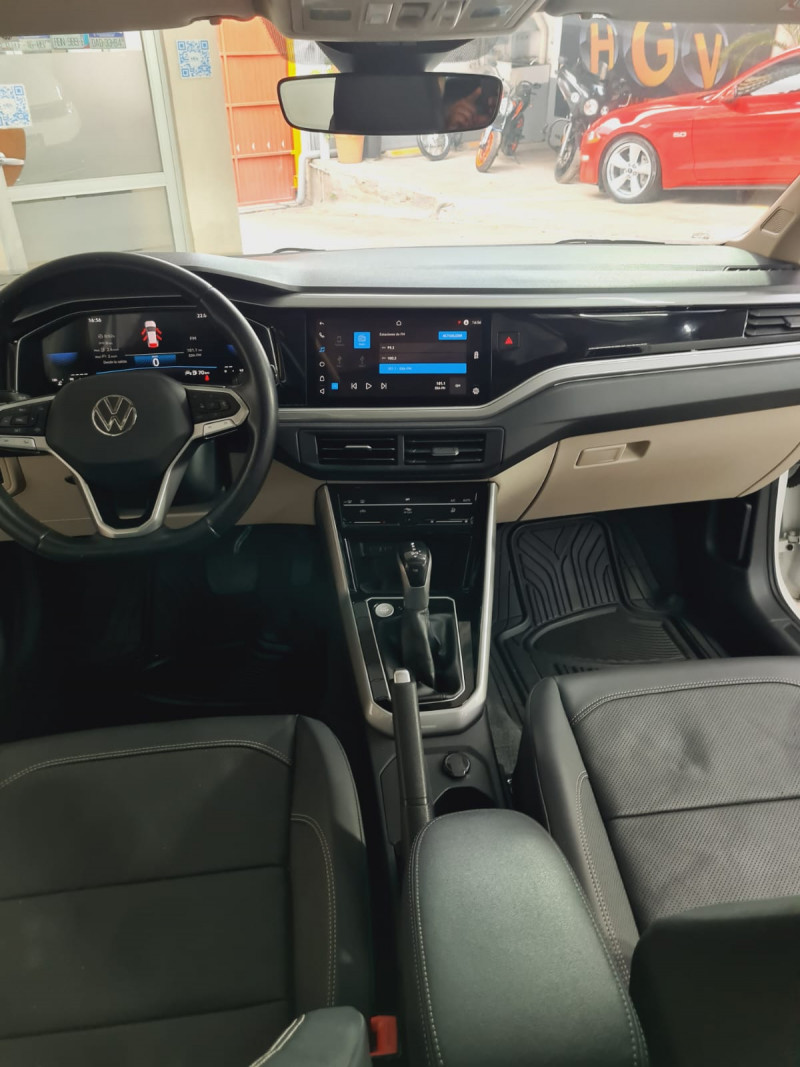 Volkswagen Virtus HIGHLINE 2024