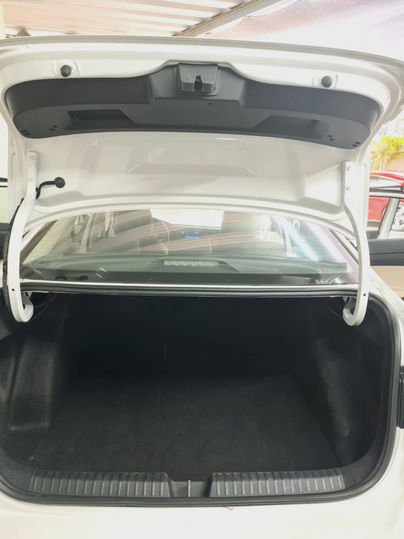 Volkswagen Virtus HIGHLINE 2024