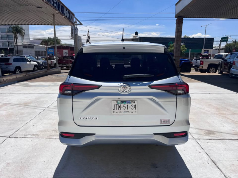 Toyota Avanza XLE 2022