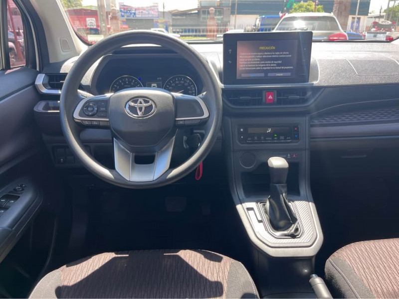 Toyota Avanza XLE 2022