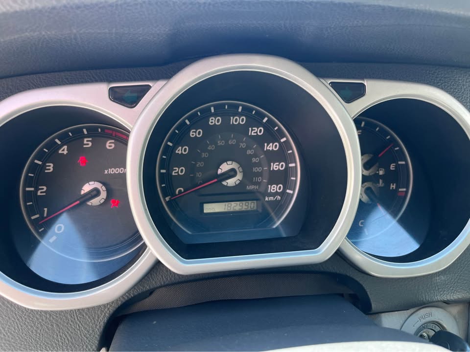 Toyota Sequoia 4RUNNER LIMITED 2005