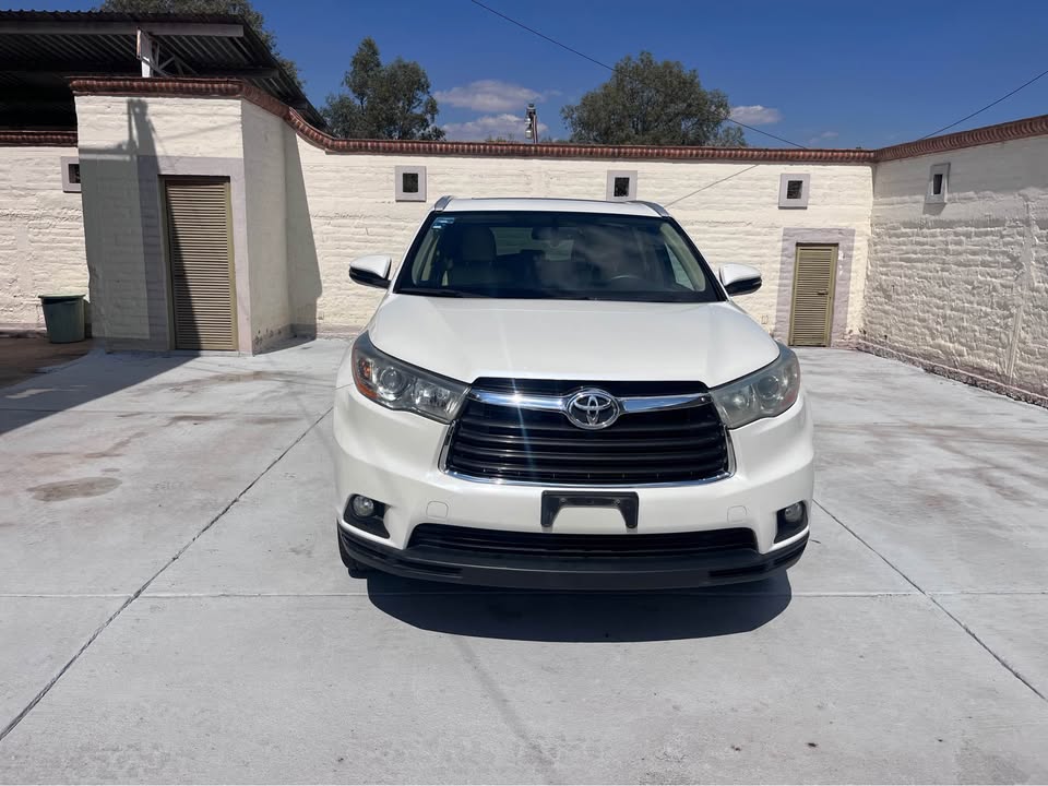 Toyota Highlander XLE 2016
