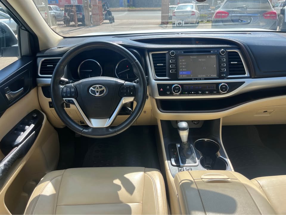 Toyota Highlander XLE 2016